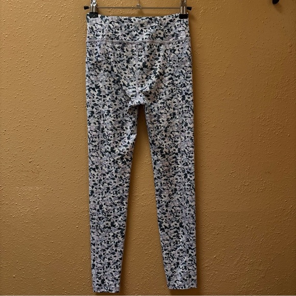 Athleta Kids Monochrome Patterned Leggings - Picture 5 of 6